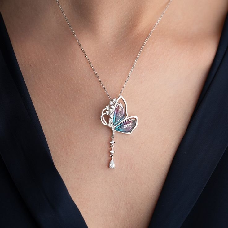 Mira necklace with butterfly pendant